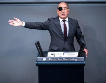 Scholz před poslanci vyzval k urychlení tempa modernizace Německa