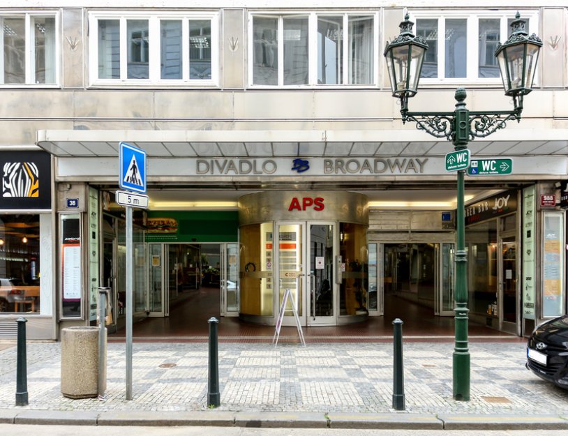 Ani pátý pokus o prodej pražského Paláce Broadway se nezdařil