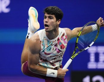 Alcaraz porazil na tenisovém US Open Zvereva a vyzve v semifinále Medveděva