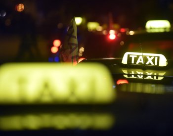 Taxikář klientům kradl hodinky, dohromady za nejméně 600.000 eur