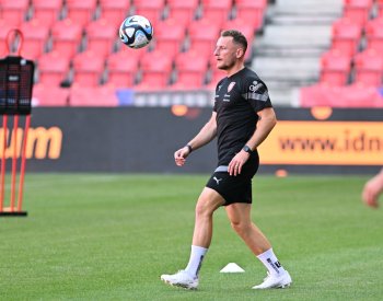 Od české fotbalové reprezentace se před duelem v Maďarsku odpojil obránce Coufal
