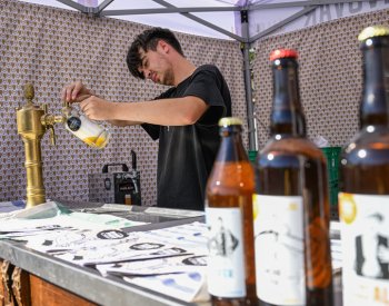 Na festivalu létajících pivovarů lze ochutnat pivo s příchutí sušenky nebo manga