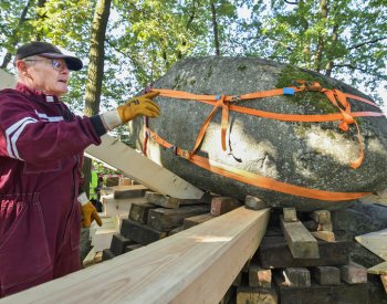 Archeolog Pavel Pavel opravil přírodní památku Kadovský viklan