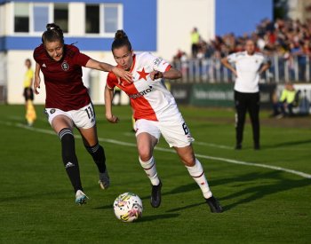 Fotbalistky Slavie vyhrály potřetí v řadě pražské derby se Spartou