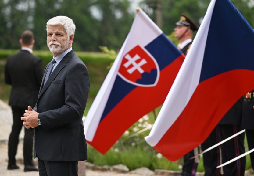 Průzkum: Slováci ze zahraničních politiků nejvíce důvěřují Pavlovi, pak Orbánovi