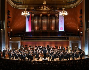 Gil Shaham se na Dvořákově Praze uvedl Brahmsovým houslovým koncertem