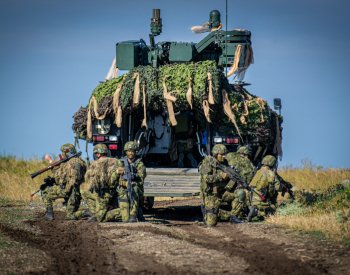 FT: NATO příští rok uskuteční největší vojenské cvičení od studené války