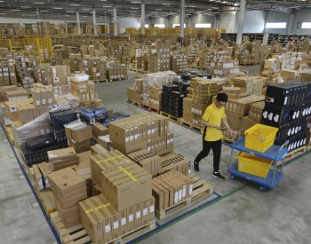 Průzkum: Mzdy rostou napříč obory, v průměru mezi šesti až osmi procenty