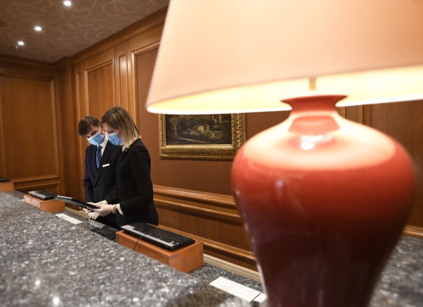 Odborník: Umělá inteligence by mohla nahradit v cestovním ruchu třetinu pozic