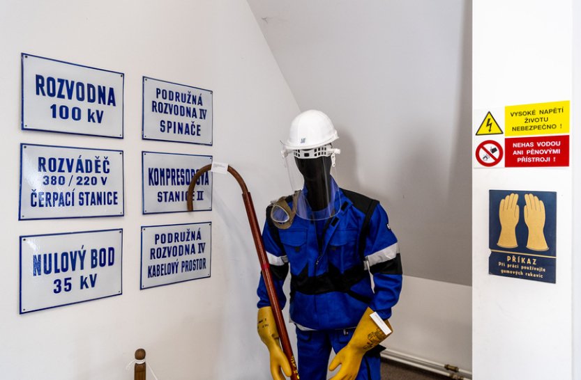 Výstava v mosteckém muzeu připomíná 80. výročí vzniku elektrárny v Komořanech