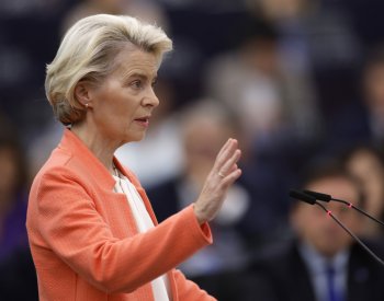 EU zahájí šetření ohledně elektromobilů z Číny, uvedla von der Leyenová