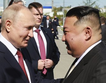 Putin přijal Kimovo pozvání k návštěvě Severní Koreje, uvedl Pchjongjang