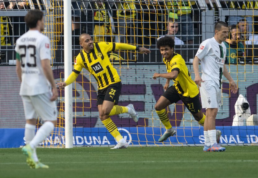 Bayern i Dortmund v boji o německý titul slavily vysoké domácí výhry