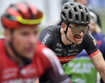 Biker Adel skončil při premiéře SP maratonců v Novém Městě devátý