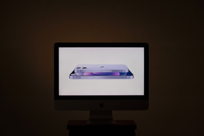 Apple ve Francii aktualizuje iPhone 12, aby urovnal spor ohledně silných vln