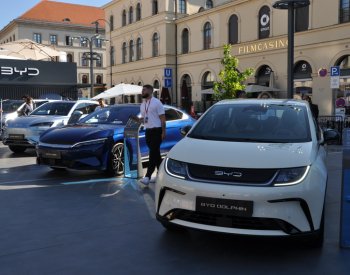 Výrobu aut v Německu ohrožuje Čína, ukázala studie institutu IW