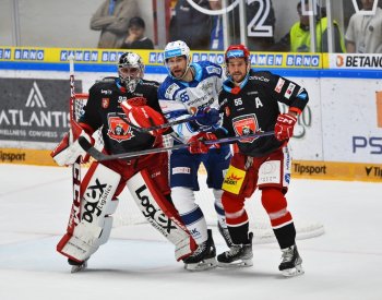 Hradec Králové vyhrál v Brně, Bartošák ozdobil návrat nulou