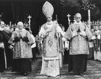 Papež Pius XII. měl podrobné informace o holokaustu, píše Corriere della Sera