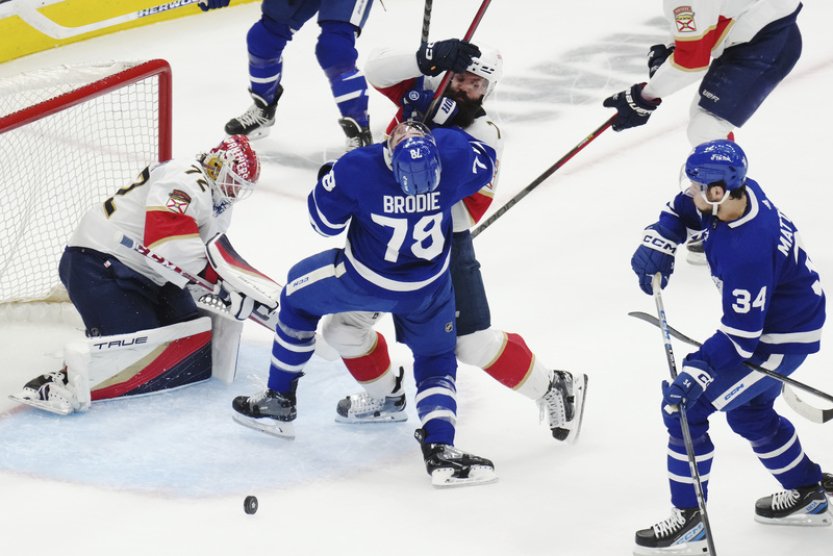 Gudas asistoval u postupové branky Floridy, Vegas otočilo zápas s Edmontonem