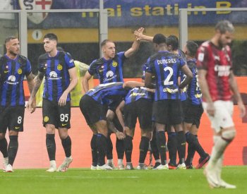 Fotbalové derby o Milán ovládl Inter 5:1, Juventus porazil Lazio 3:1