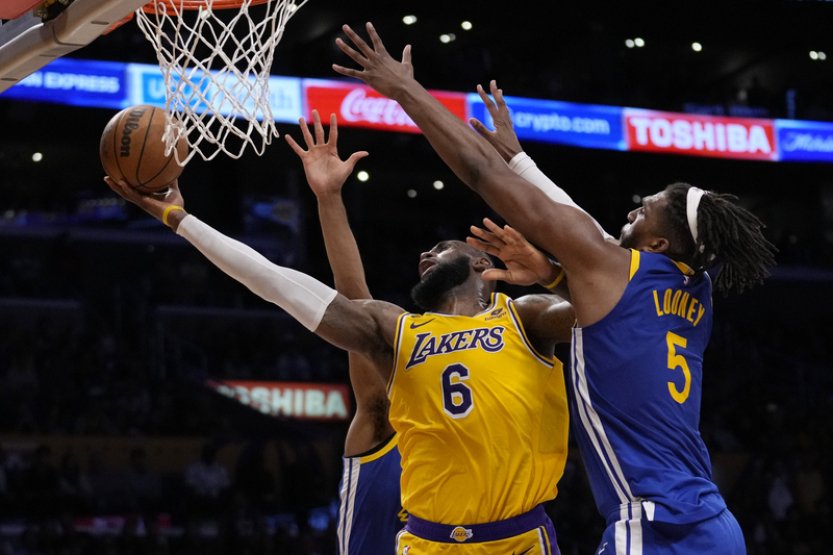 Basketbalisté Miami a Lakers postupili do finále konferencí NBA