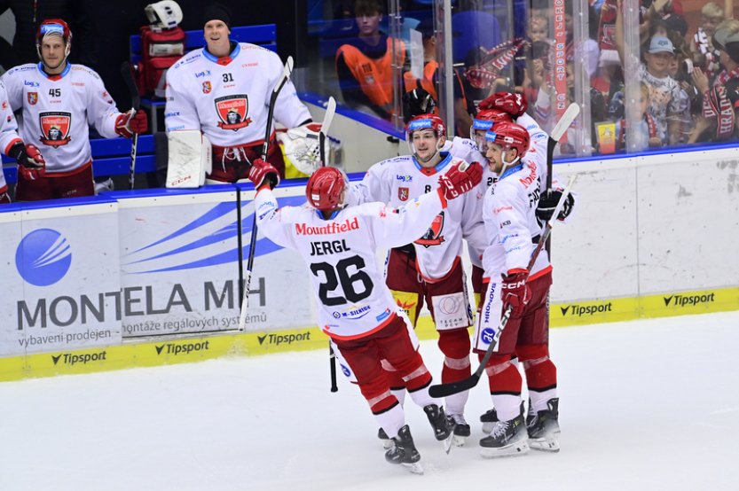 Okuliarův hattrick dovedl Hradec Králové k výhře 5:3 nad Libercem