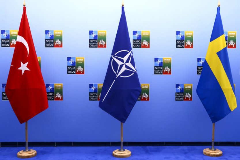 Maďarský činitel naznačil další zpoždění ratifikace vstupu Švédska do NATO