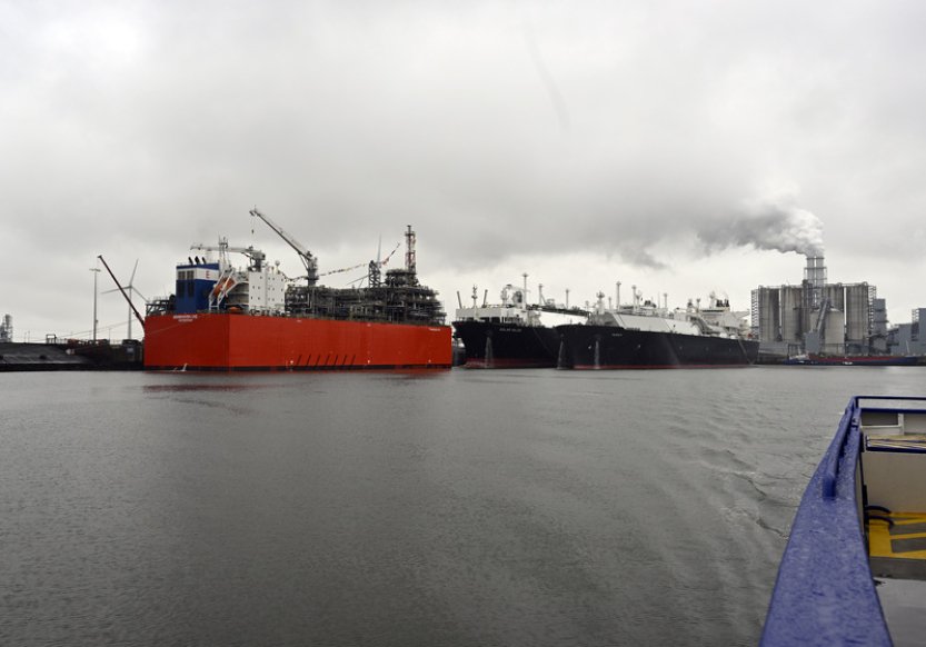 Nizozemský terminál za rok pro ČR odbavil 21 lodí s LNG, 27 % loňské spotřeby