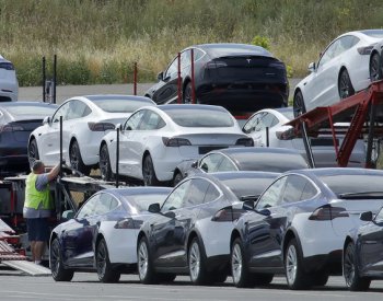 WSJ: Tesla a Saúdská Arábie jednají o výstavbě továrny na elektromobily