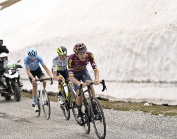 Vacek útočil na Giru d'Italia na etapový triumf, nakonec dojel druhý