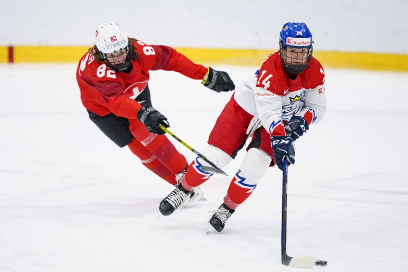 Nejvýše draftovanou Češkou v zámořské PWHL se stala obránkyně Lásková