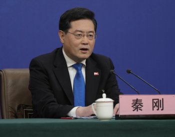 Čínský exministr zahraničí Čchin Kang údajně skončil kvůli milostné aféře v USA