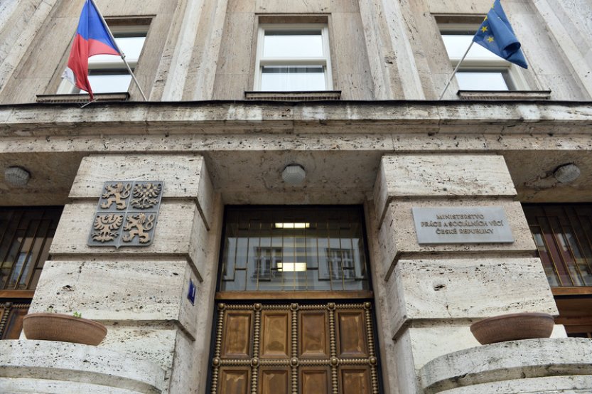 Opoziční úpravy vládního balíčku narazily na nesouhlas ministerstev