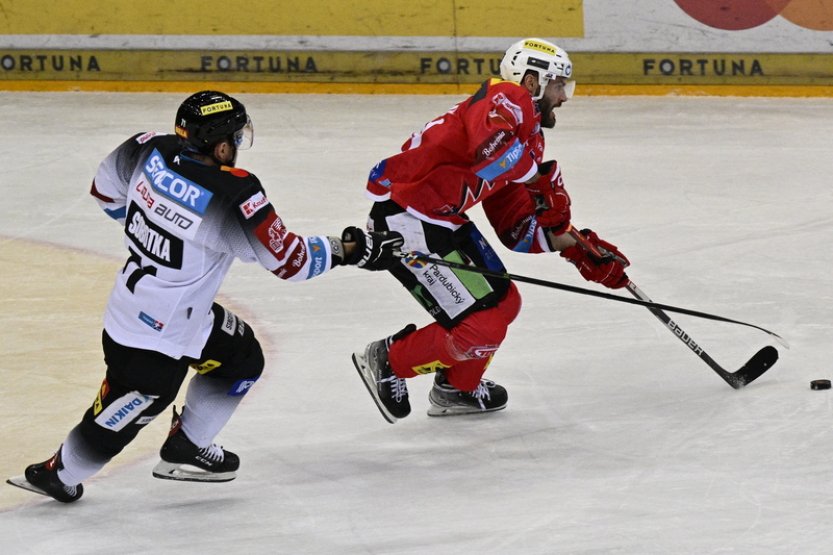 Hokejisty Sparty a Pardubic čeká první vzájemný souboj v sezoně