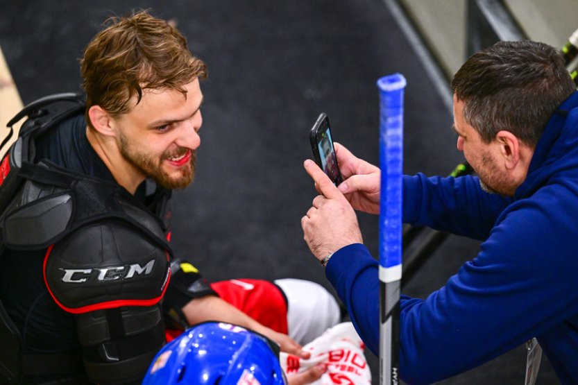 Smejkal nebude po zranění zubů chybět v duelu hokejistů proti Slovensku