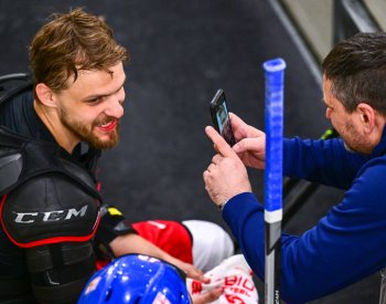 Smejkal nebude po zranění zubů chybět v duelu hokejistů proti Slovensku