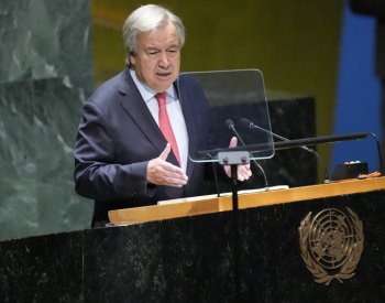 Svět potřebuje státnictví, je načase hledat globální kompromis, míní Guterres