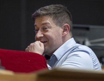 Rozpočtový výbor většinu opozičních úprav vládního balíčku odmítl