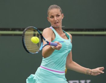 Bouzková postoupila v Římě do 3. kola, Plíšková s Noskovou vypadly