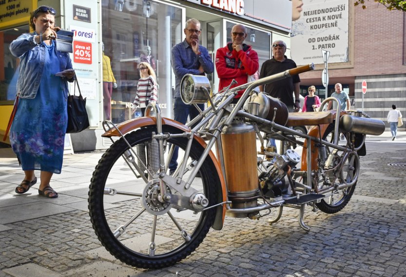 V Táboře je vystavený patrně jediný parní motocykl v Evropě