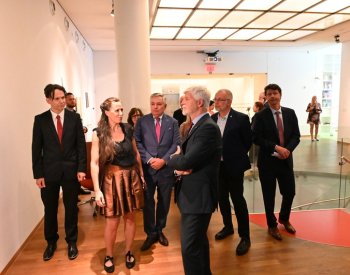 Pavel viděl v New Yorku výstavu umělců z ČR i mrakodrap One Vanderbildt