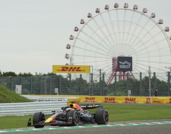 Úvodní tréninky F1 v Japonsku vyhrál Verstappen před piloty Ferrari