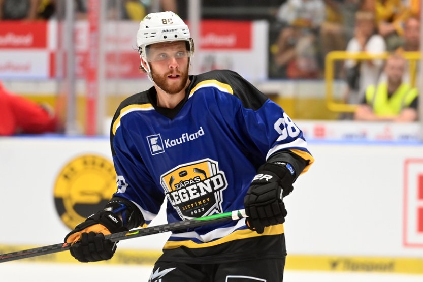 V kempech klubů NHL je 68 českých hokejistů