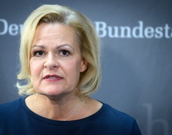 Faeserová: Hraniční kontroly s Českem jsou možností, chci jednat pragmaticky