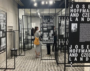 Galerie Café Hoffmann v Bruselu ukazuje všestrannost známého architekta