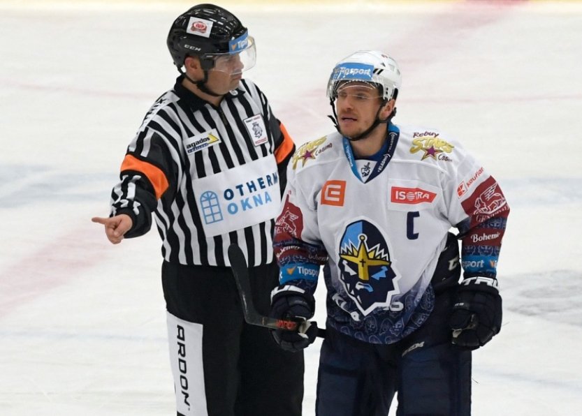 Kladenský útočník Strnad dostal třízápasový trest za napadení rozhodčího