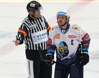 Kladenský útočník Strnad dostal třízápasový trest za napadení rozhodčího