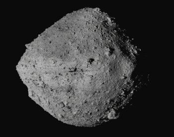 Na Zemi má přistát schránka s prachem a horninami z planetky Bennu