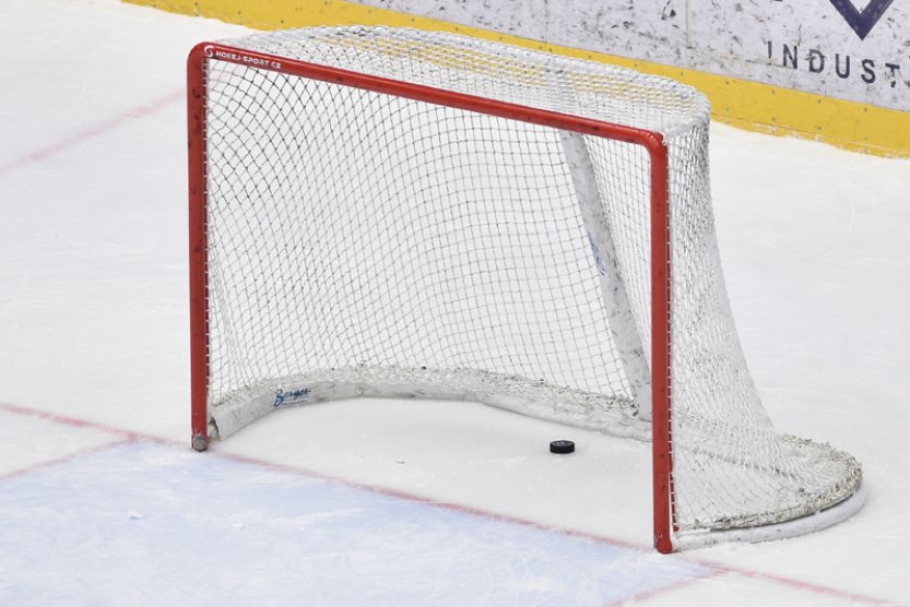 Hokejovou extraligu budou i nadále vysílat O2 TV a Česká televize