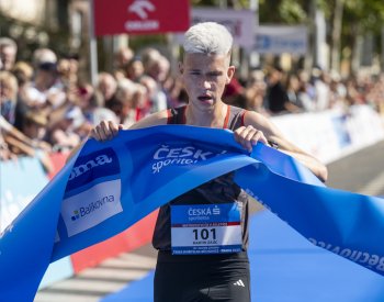 Zajíc potřetí za sebou získal titul v Běchovicích, Hrochová poprvé